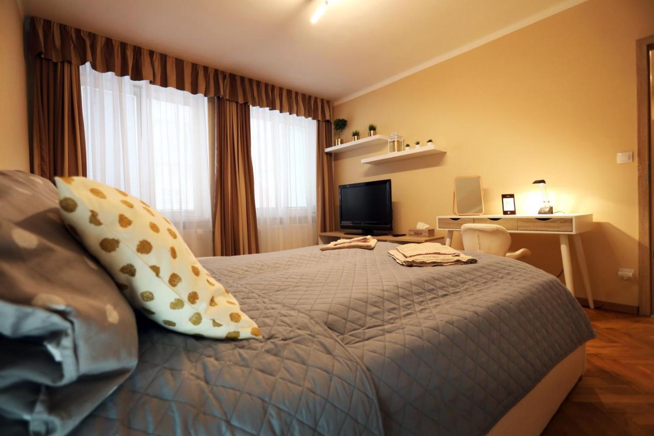 Old Town Apartment Хеб Екстер'єр фото